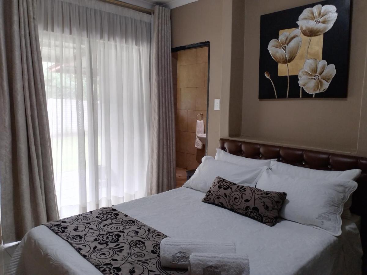Ditsaleng Bed&Breakfast Vanderbijlpark Exterior foto